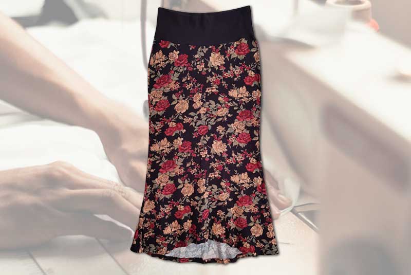 Figurbetonter mittellanger Jersey-Rock