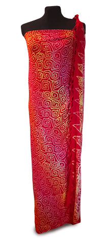 Sarong zum Kleid wickeln