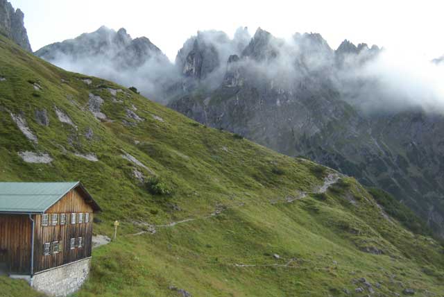 Eine Hüttentour in den Alpen 